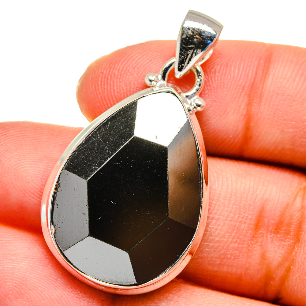 Hematite Pendants handcrafted by Anasilvercos - PD16258