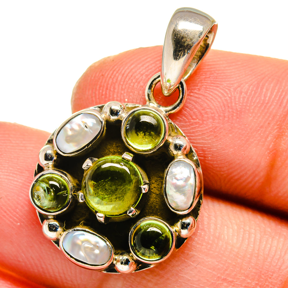 Peridot Pendants handcrafted by Anasilvercos - PD16367