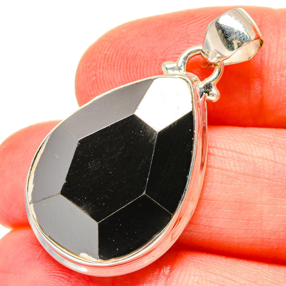 Hematite Pendants handcrafted by Anasilvercos - PD16752