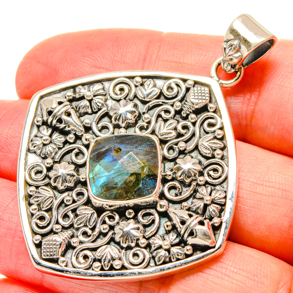 Labradorite Pendants handcrafted by Anasilvercos - PD16756