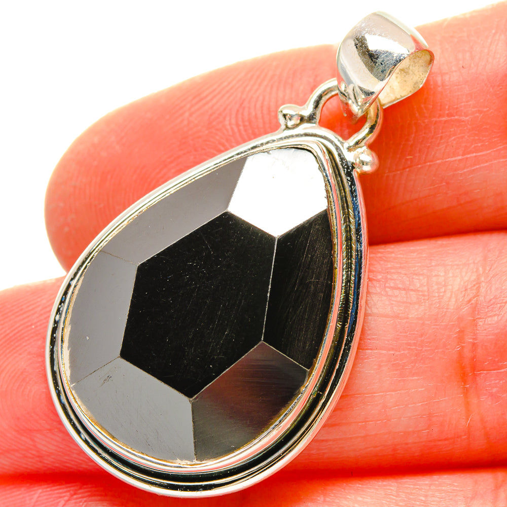 Hematite Pendants handcrafted by Anasilvercos - PD16834