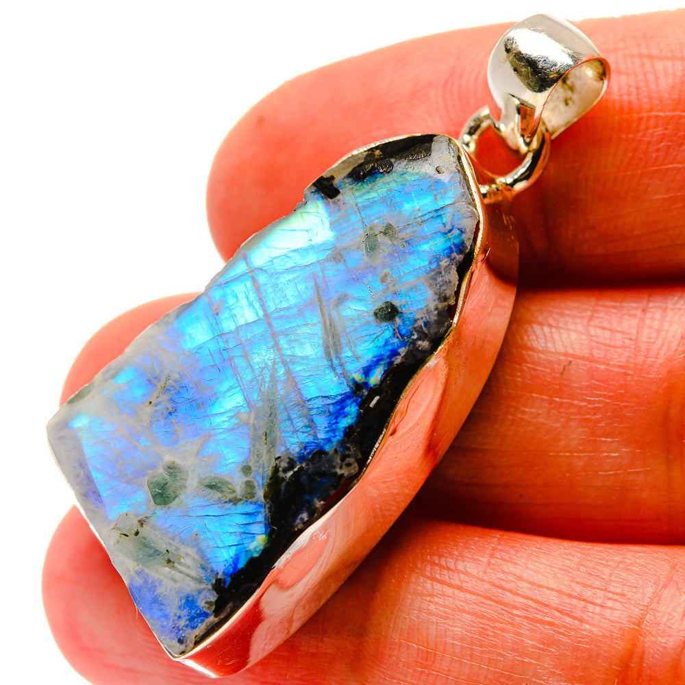 Rainbow Moonstone Pendants handcrafted by Anasilvercos - PD17050