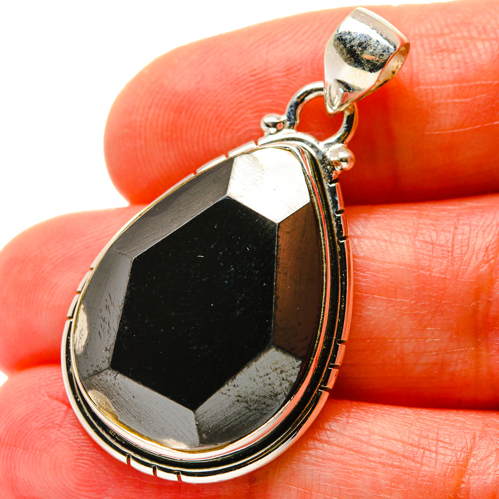 Hematite Pendants handcrafted by Anasilvercos - PD17058