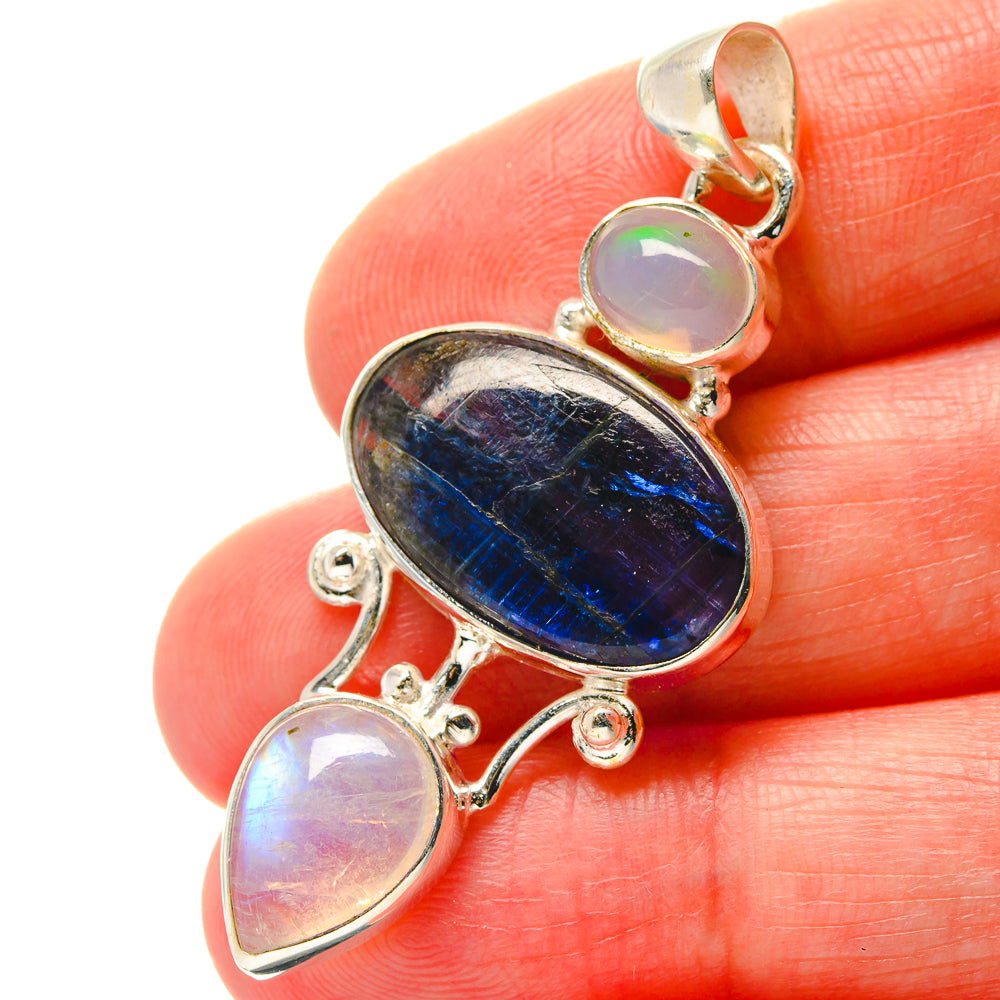 Kyanite Pendants handcrafted by Anasilvercos - PD17120
