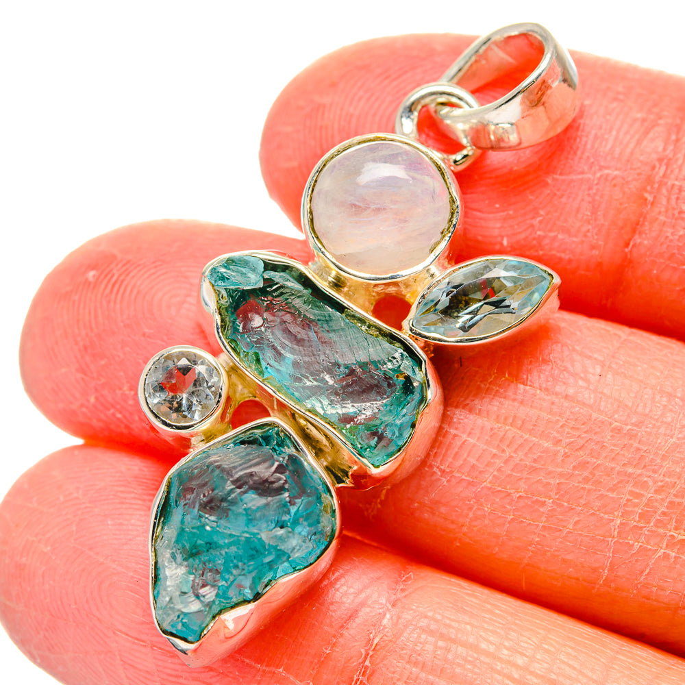 Apatite Pendants handcrafted by Anasilvercos - PD17273