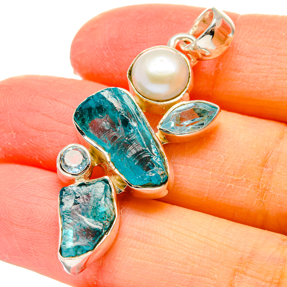 Apatite Pendants handcrafted by Anasilvercos - PD17307