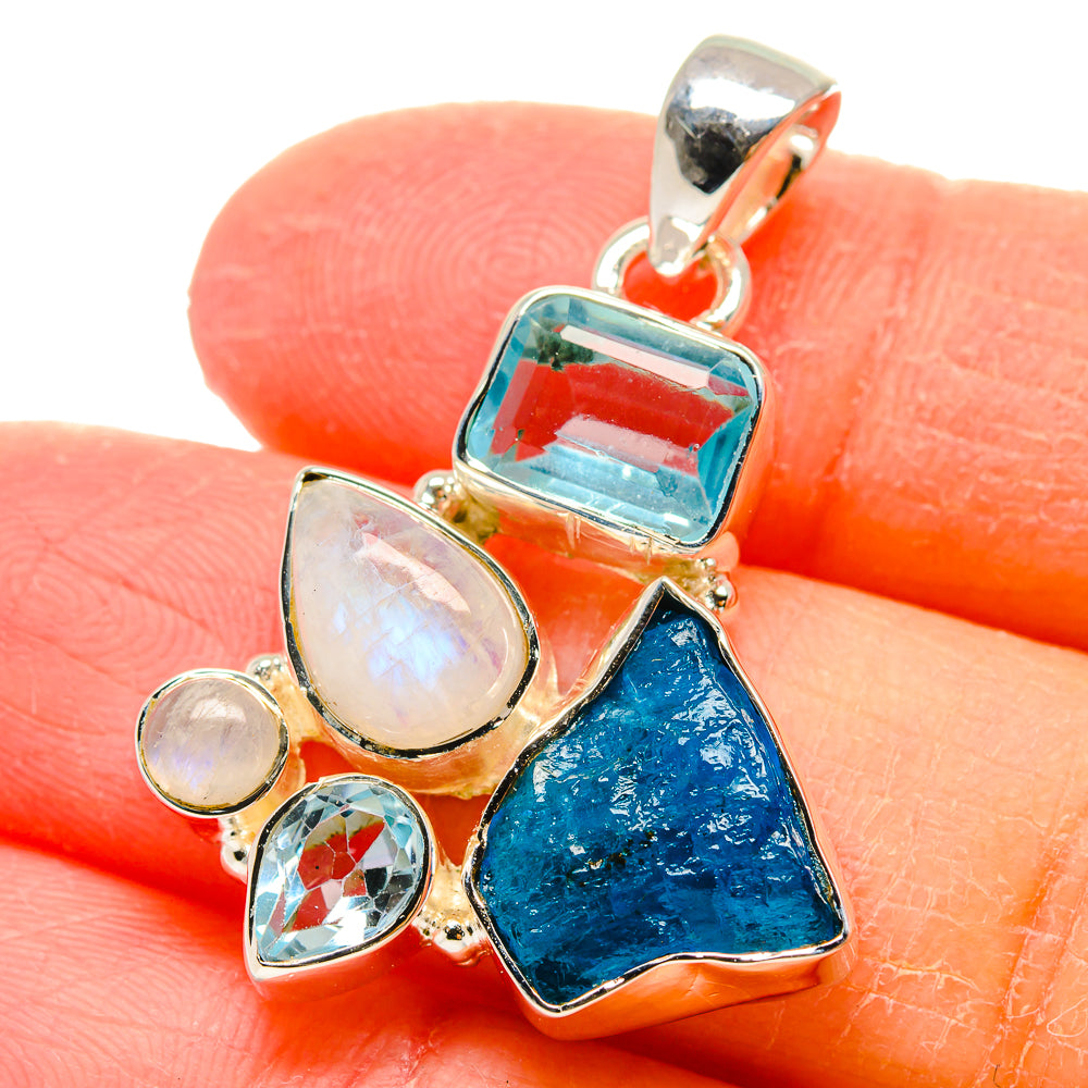 Apatite Pendants handcrafted by Anasilvercos - PD17308