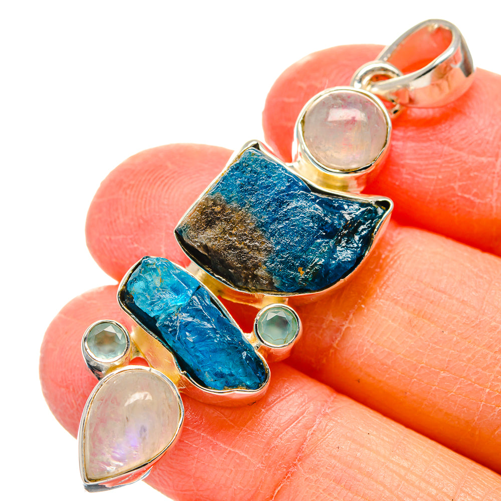 Apatite Pendants handcrafted by Anasilvercos - PD17398