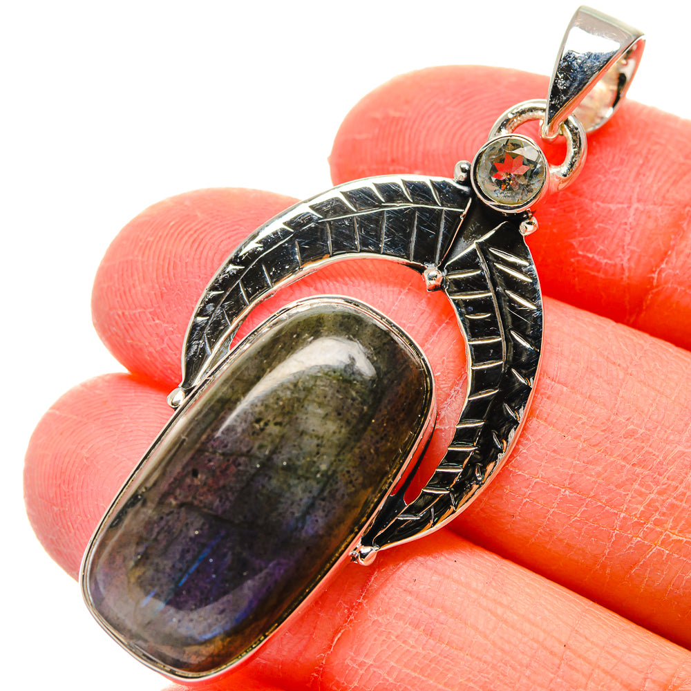Labradorite Pendants handcrafted by Anasilvercos - PD17405