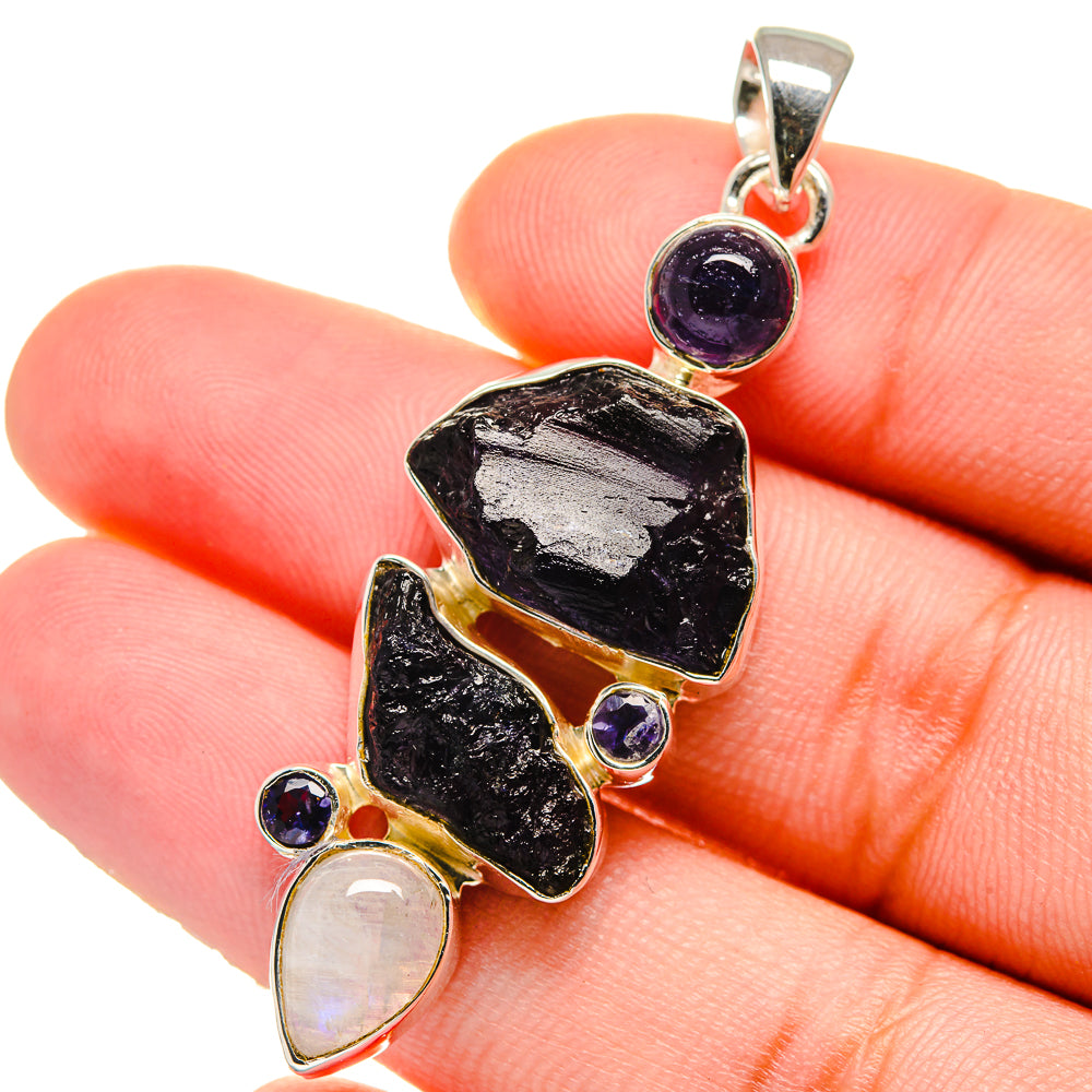 Tanzanite Pendants handcrafted by Anasilvercos - PD17413