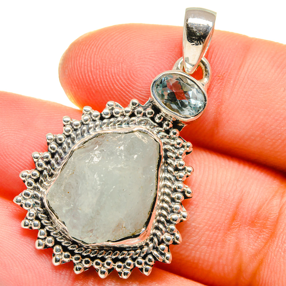 Aquamarine Pendants handcrafted by Anasilvercos - PD17523