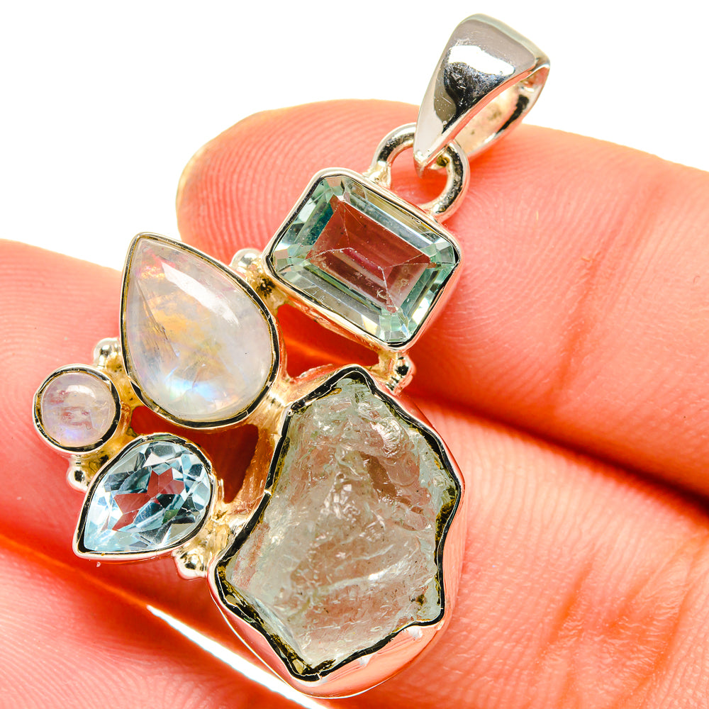 Aquamarine Pendants handcrafted by Anasilvercos - PD17535