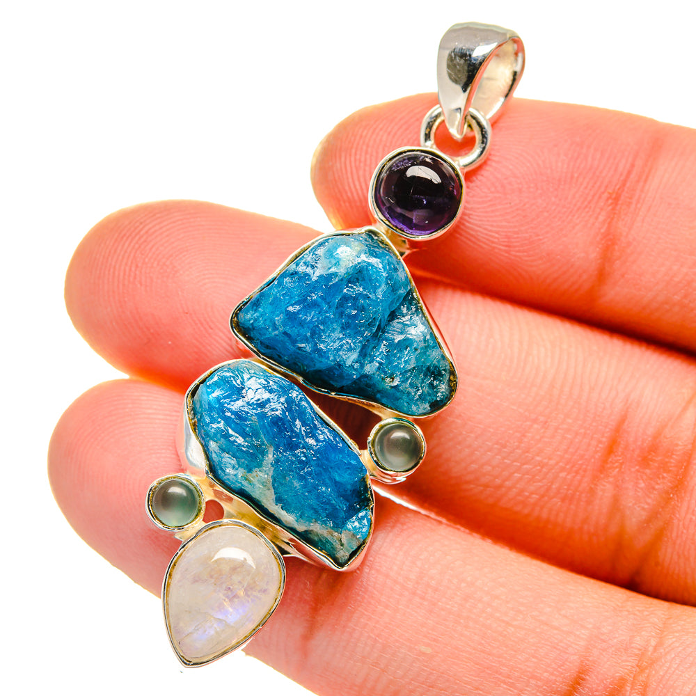 Apatite Pendants handcrafted by Anasilvercos - PD17548