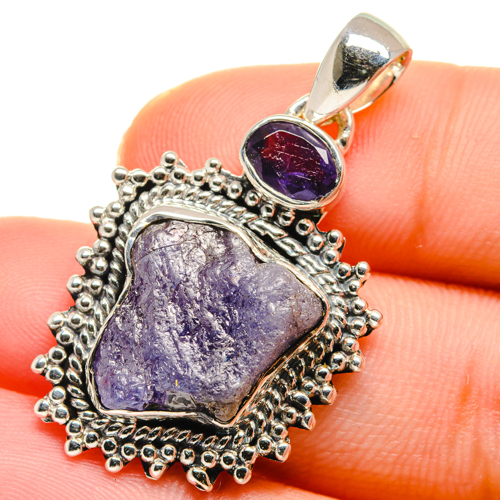 Tanzanite Pendants handcrafted by Anasilvercos - PD17565