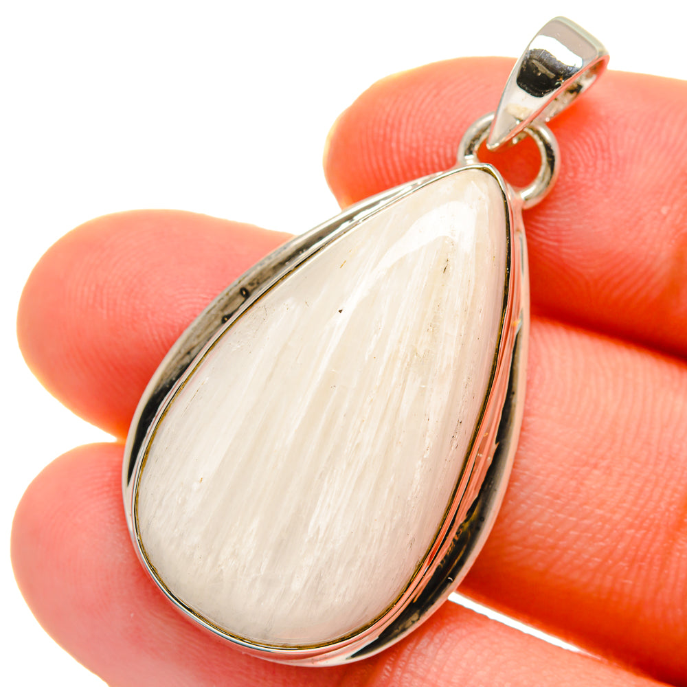 White Scolecite Pendants handcrafted by Anasilvercos - PD17666