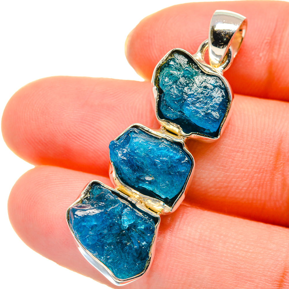 Apatite Pendants handcrafted by Anasilvercos - PD17702