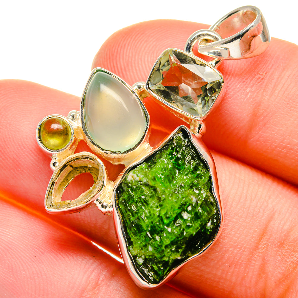 Chrome Diopside Pendants handcrafted by Anasilvercos - PD17708