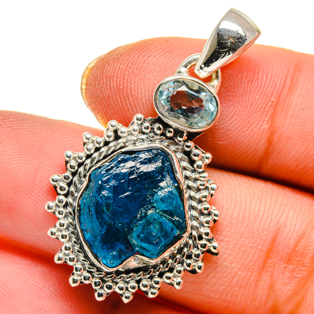 Apatite Pendants handcrafted by Anasilvercos - PD17824