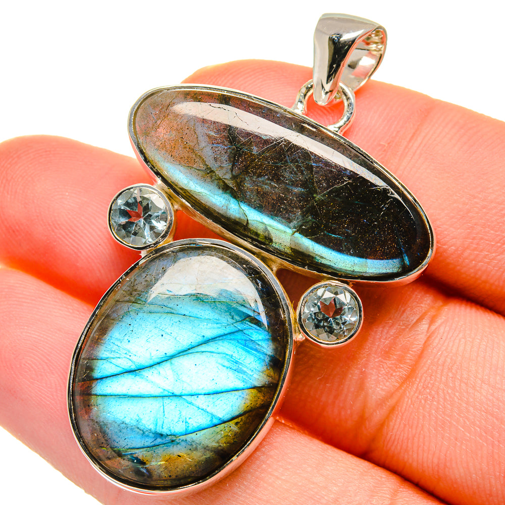 Labradorite Pendants handcrafted by Anasilvercos - PD17849