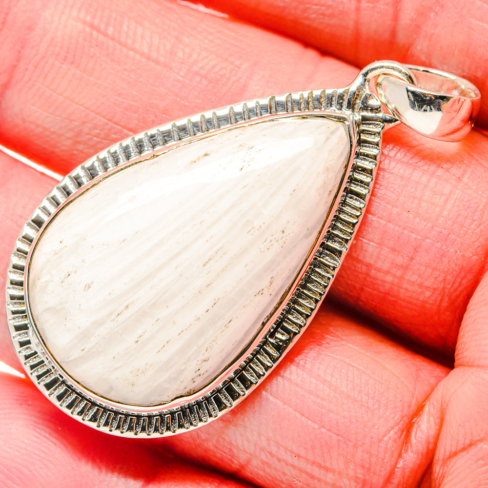 White Scolecite Pendants handcrafted by Anasilvercos - PD18065