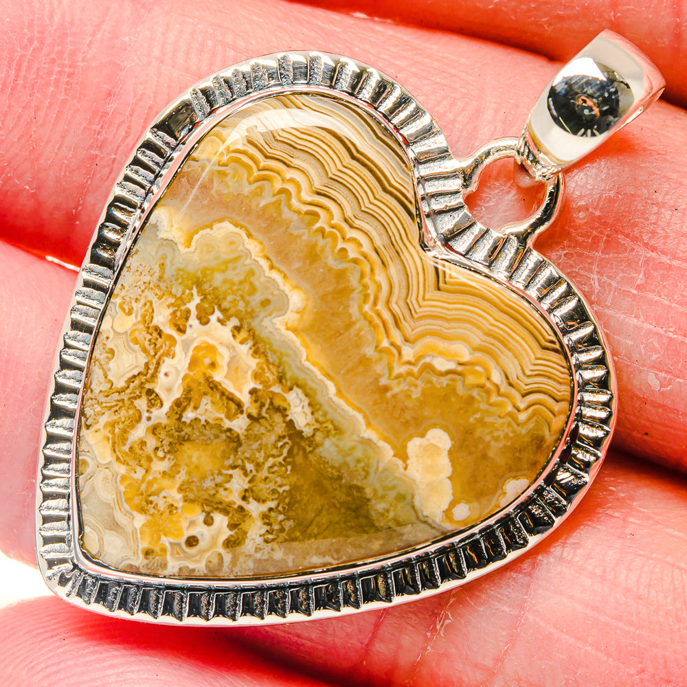 Laguna Lace Agate Pendants handcrafted by Anasilvercos - PD18153