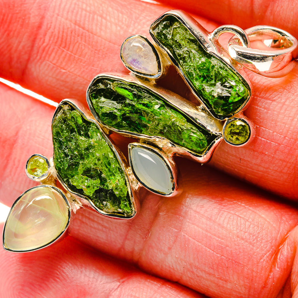 Chrome Diopside Pendants handcrafted by Anasilvercos - PD18177