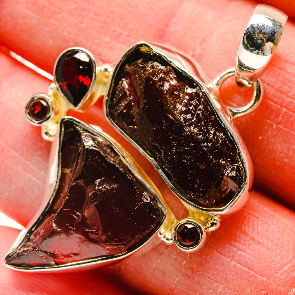 Garnet Pendants handcrafted by Anasilvercos - PD18224