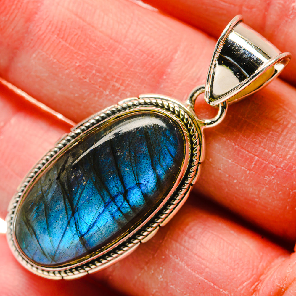 Labradorite Pendants handcrafted by Anasilvercos - PD18264
