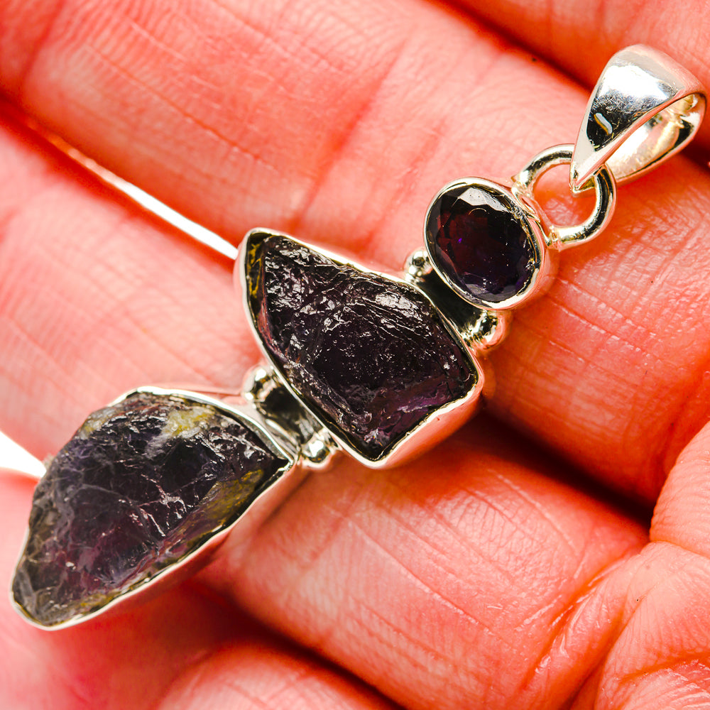 Tanzanite Pendants handcrafted by Anasilvercos - PD18302
