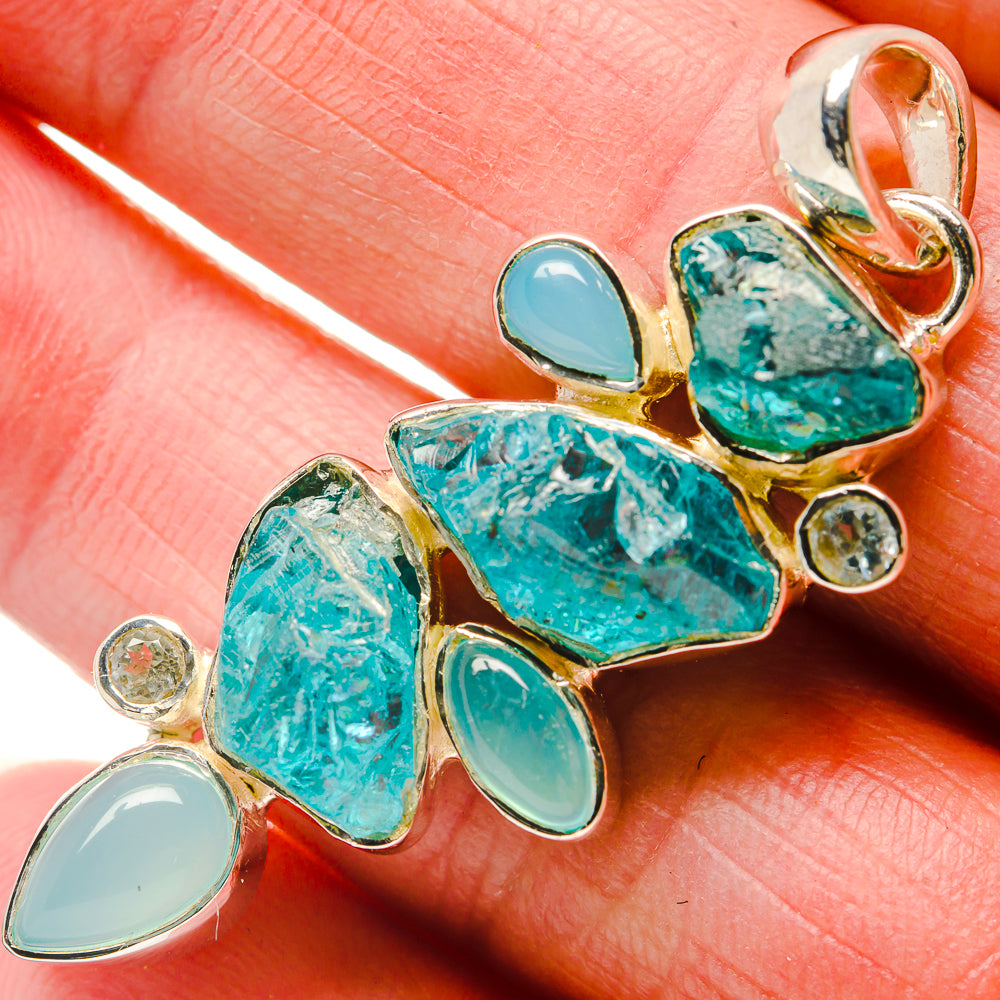 Apatite Pendants handcrafted by Anasilvercos - PD18392