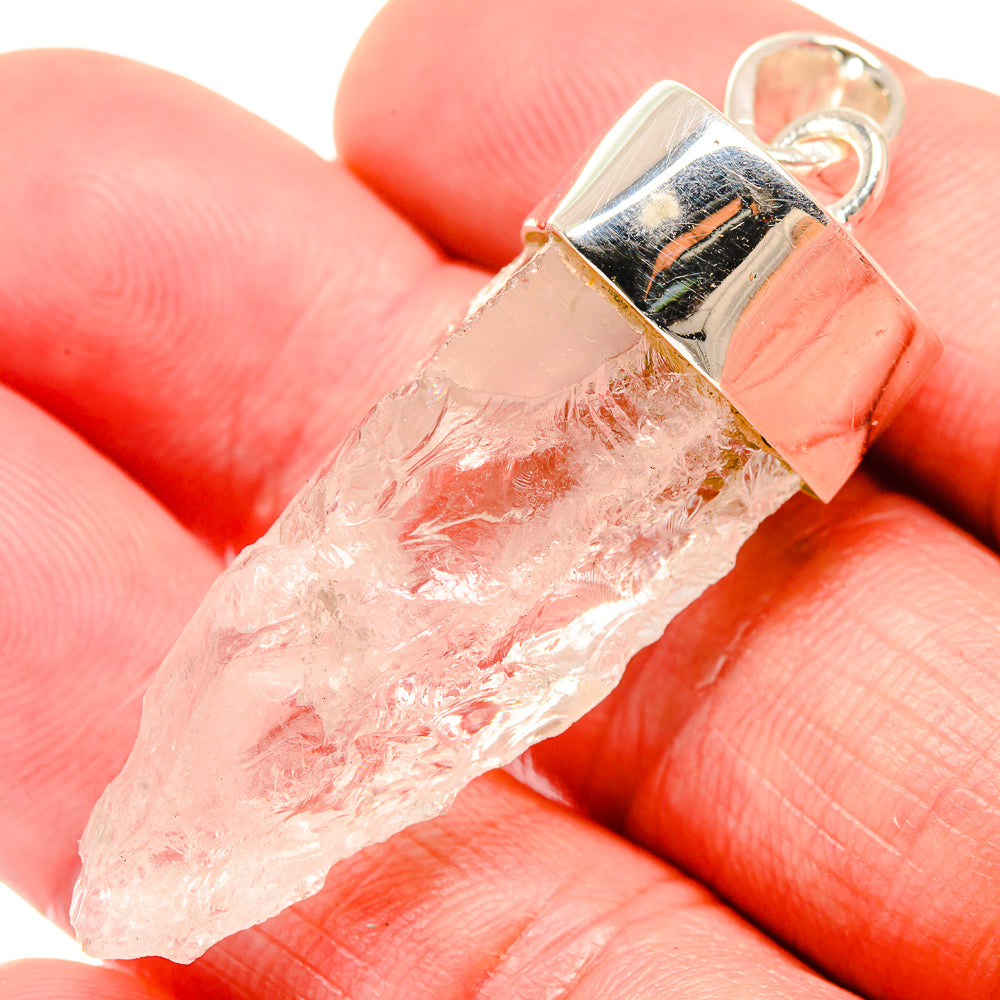 White Quartz Pendants handcrafted by Anasilvercos - PD18505