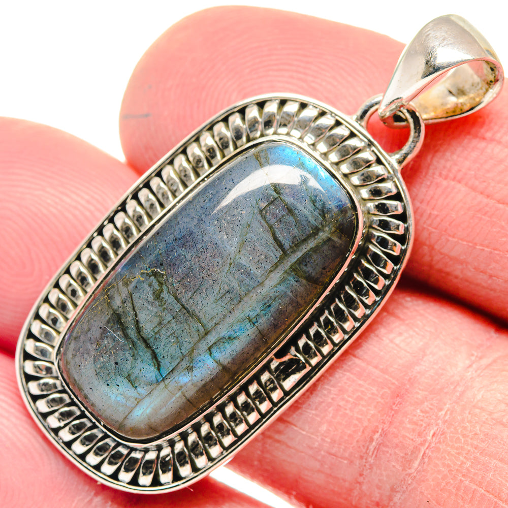 Labradorite Pendants handcrafted by Anasilvercos - PD18563