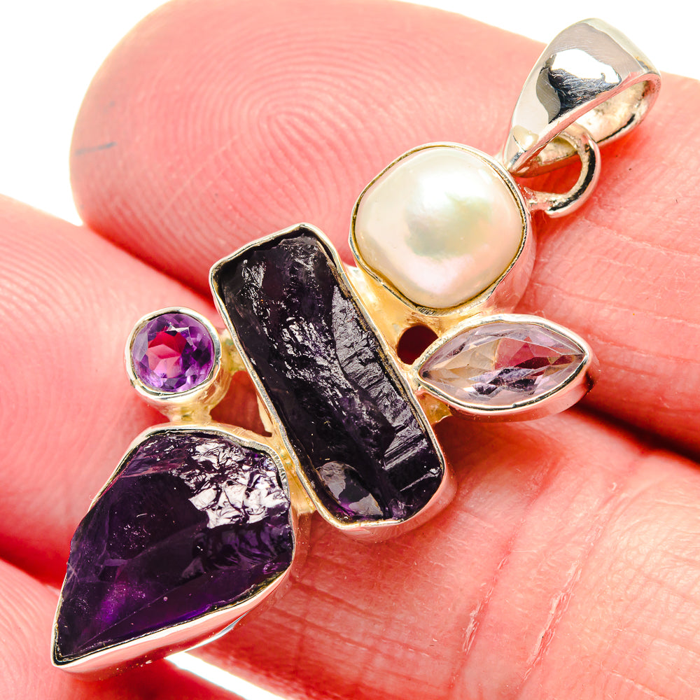Amethyst, Cultured Pearl Pendants handcrafted by Anasilvercos - PD18657