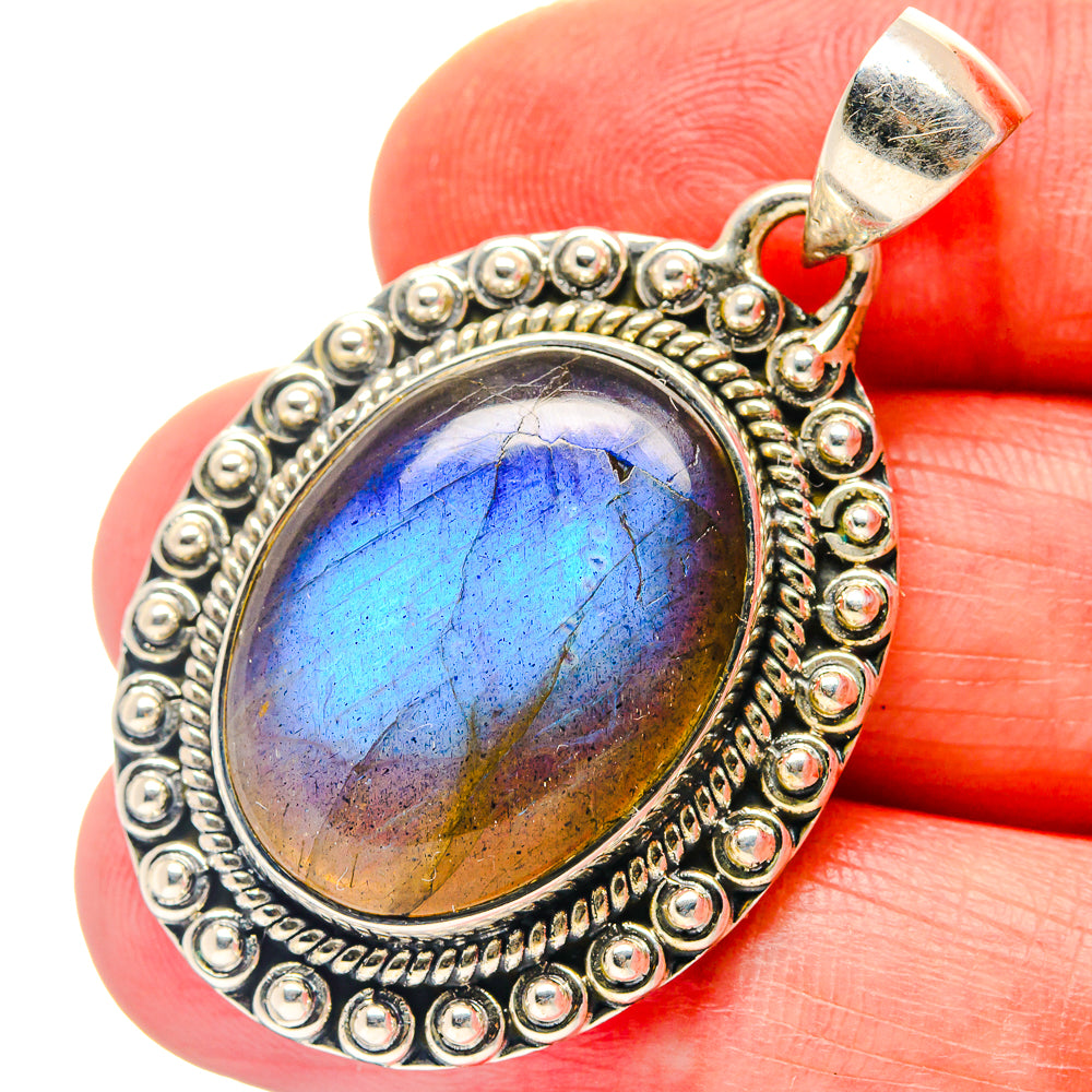 Labradorite Pendants handcrafted by Anasilvercos - PD18944