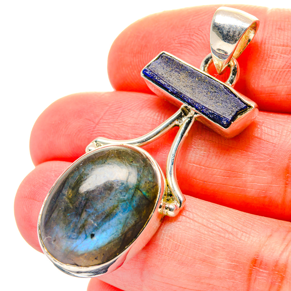 Labradorite Pendants handcrafted by Anasilvercos - PD18948
