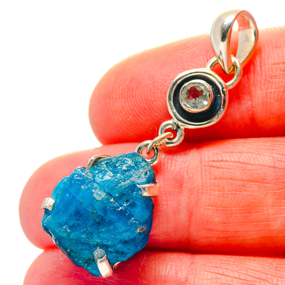 Apatite Pendants handcrafted by Anasilvercos - PD18956
