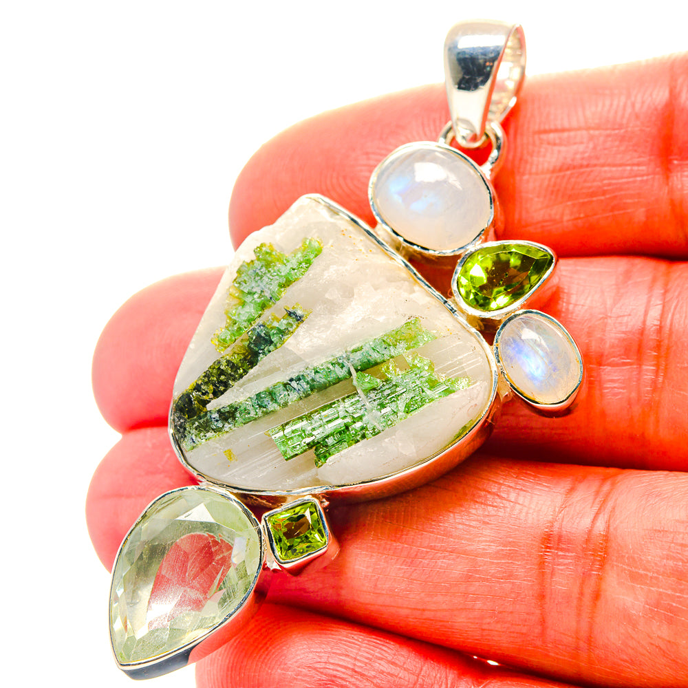 Green Quartz Crystal Pendants handcrafted by Anasilvercos - PD19031