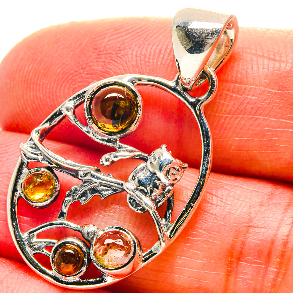 Labradorite Pendants handcrafted by Anasilvercos - PD19052