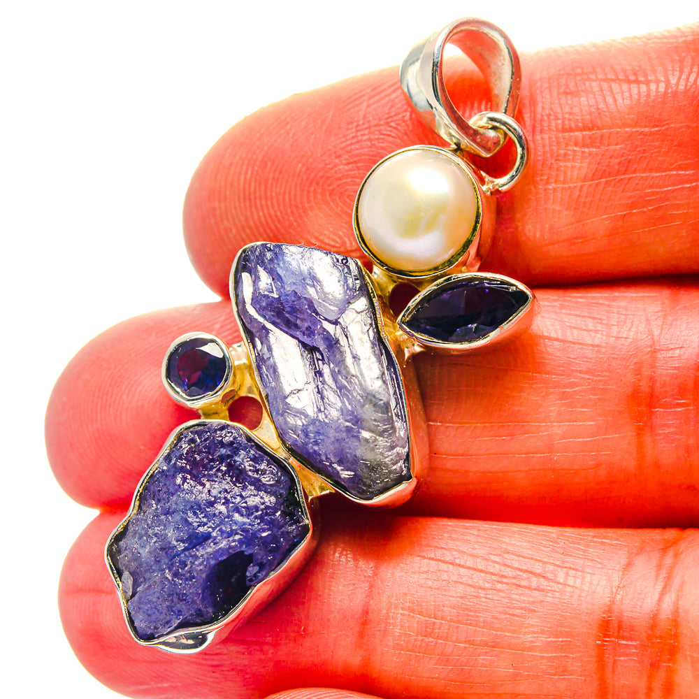 Tanzanite Pendants handcrafted by Anasilvercos - PD19077