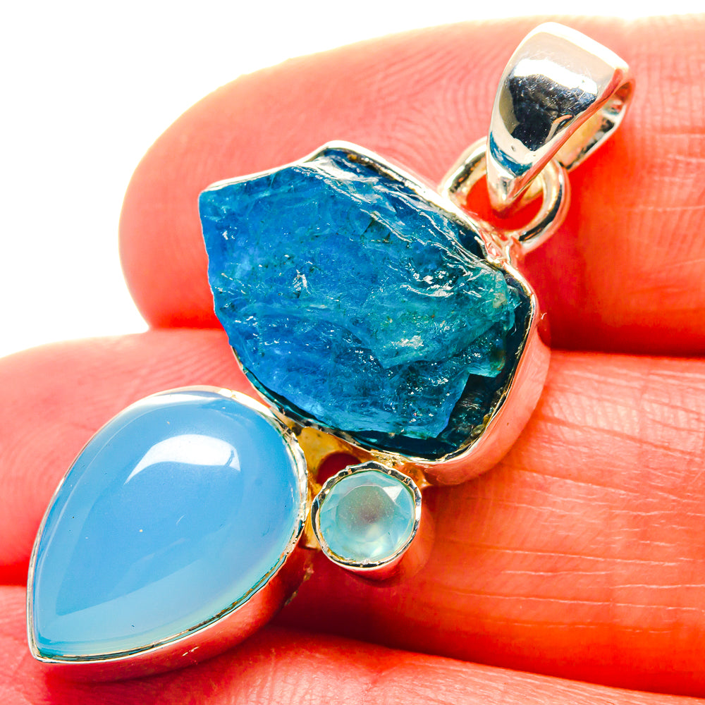Apatite Pendants handcrafted by Anasilvercos - PD19098