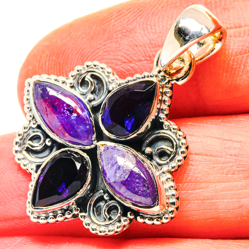 Tanzanite Pendants handcrafted by Anasilvercos - PD19203
