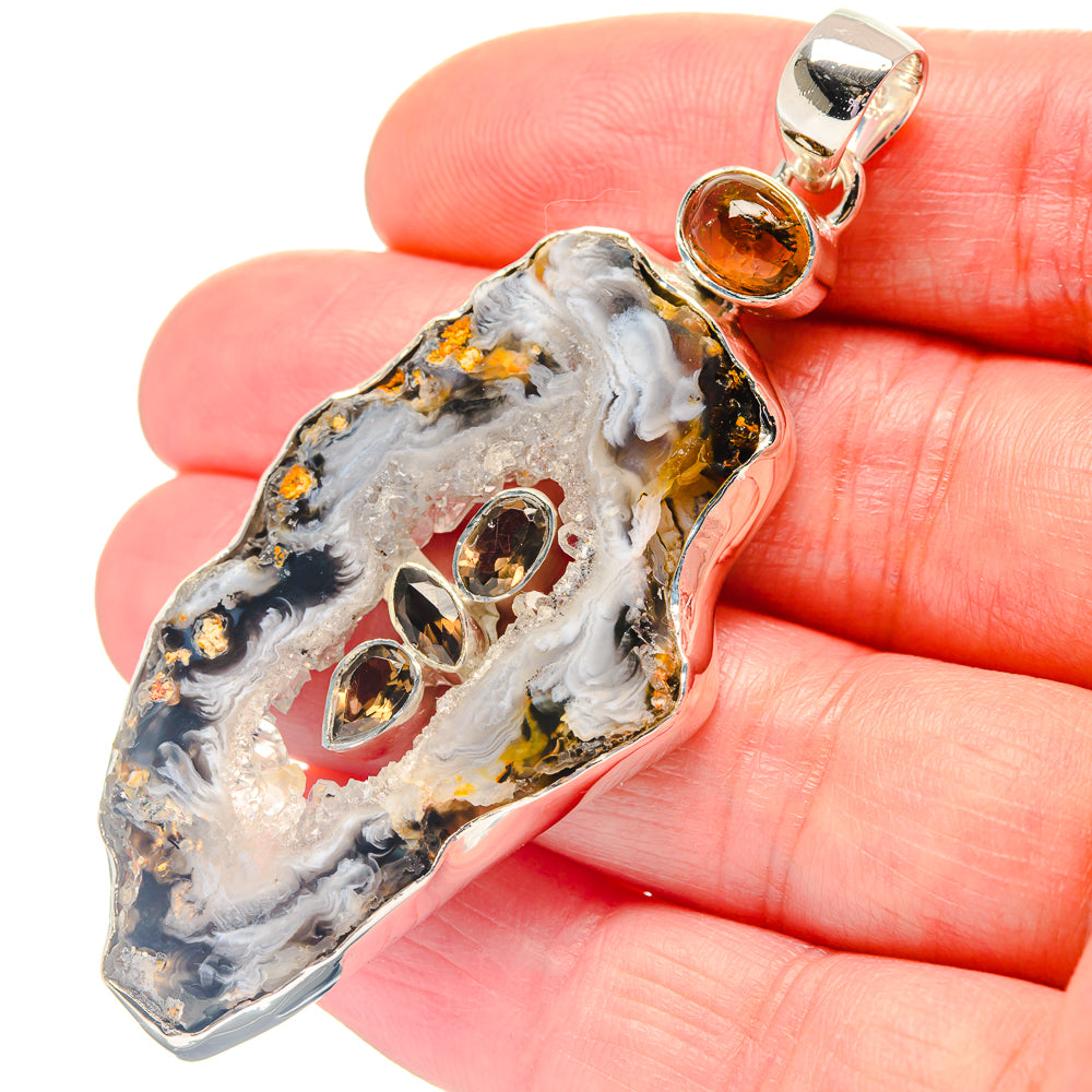 Apatite, Garnet Pendants handcrafted by Anasilvercos - PD19437