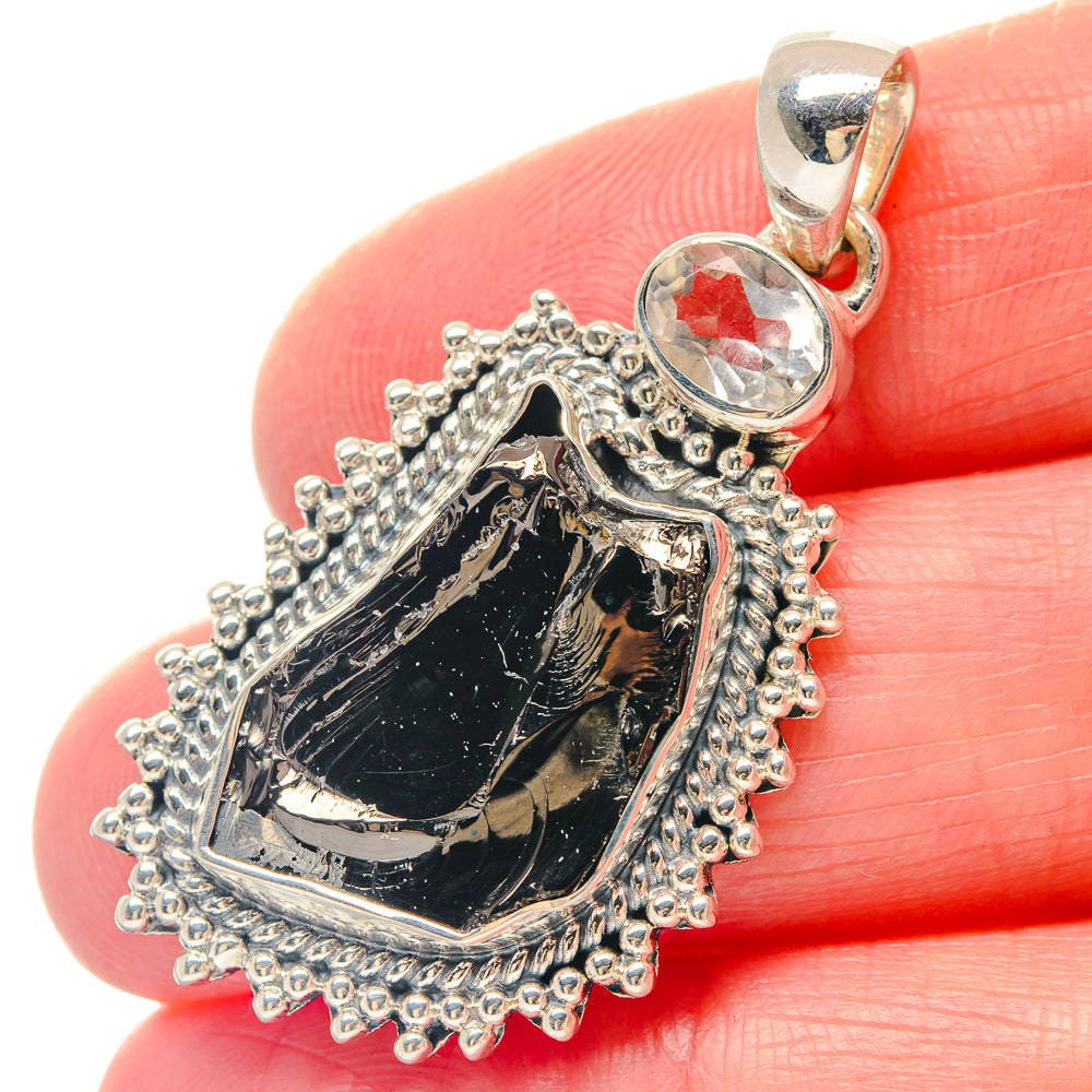 Labradorite Pendants handcrafted by Anasilvercos - PD19509