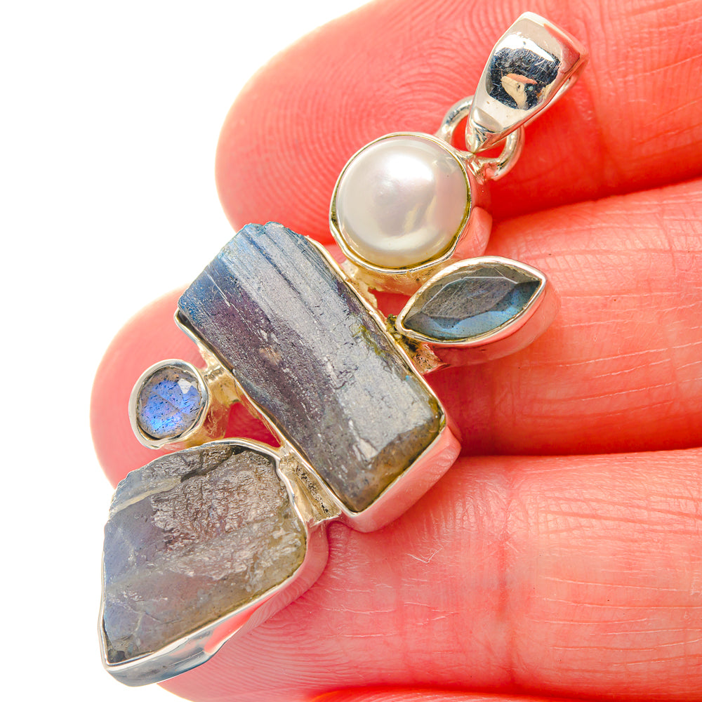 Sodalite Pendants handcrafted by Anasilvercos - PD19604