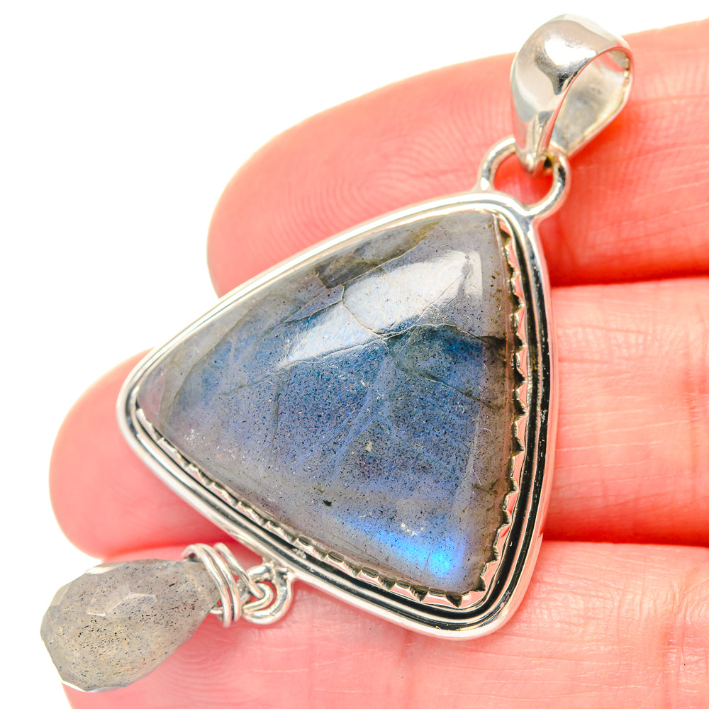 Labradorite Pendants handcrafted by Anasilvercos - PD19747