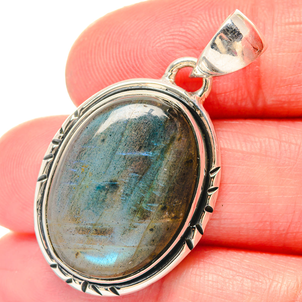 Labradorite Pendants handcrafted by Anasilvercos - PD19782