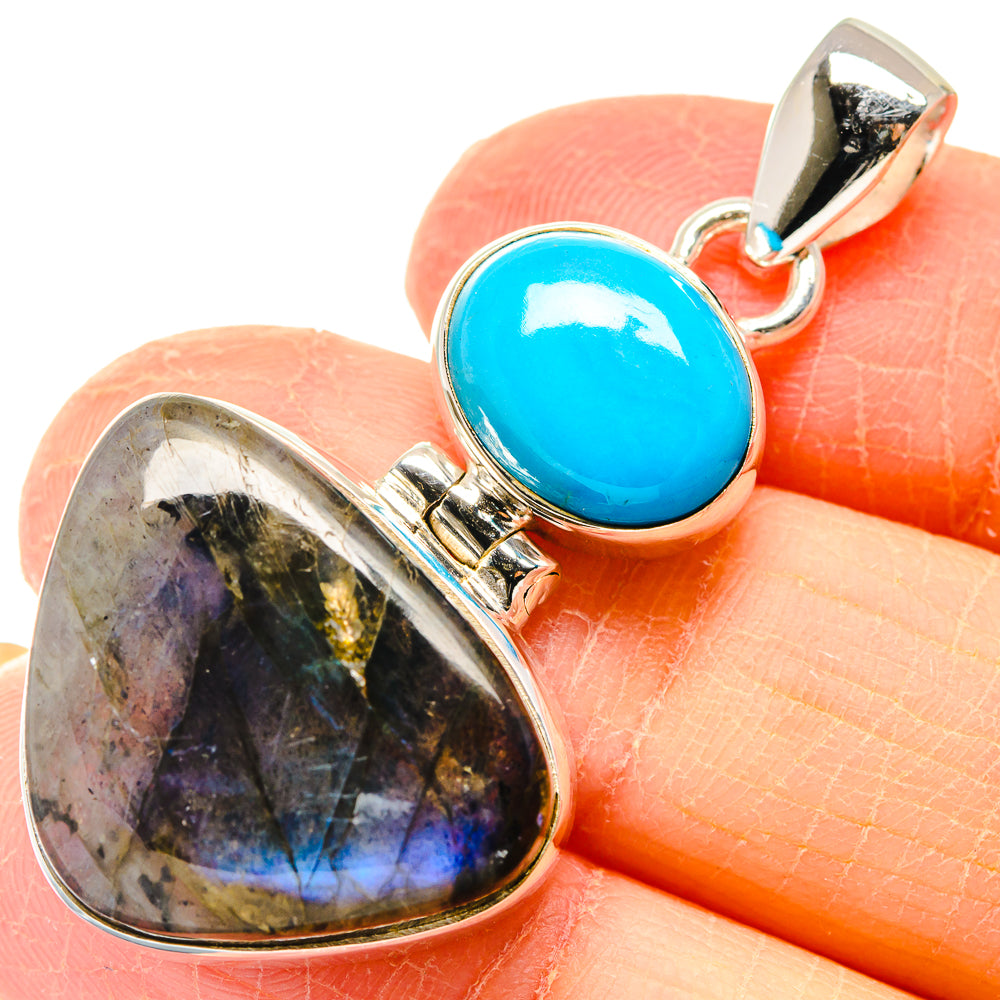 Labradorite Pendants handcrafted by Anasilvercos - PD19840