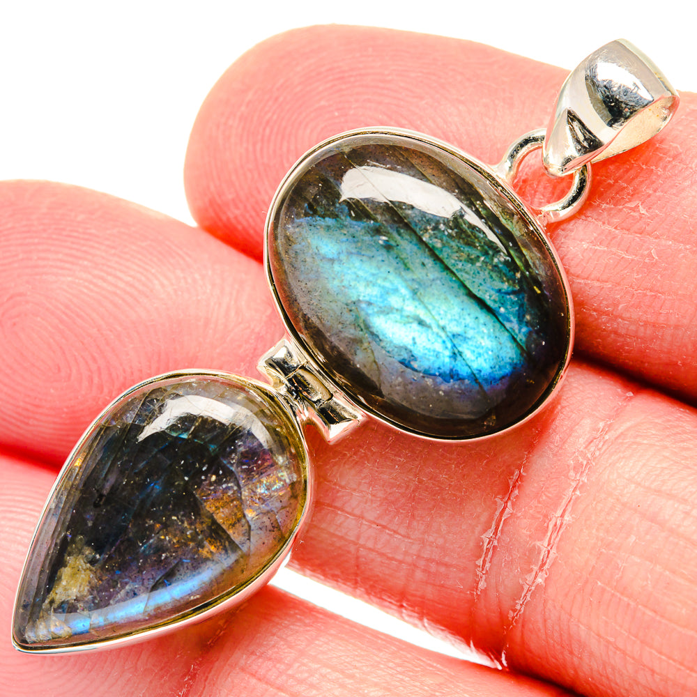 Labradorite Pendants handcrafted by Anasilvercos - PD19893
