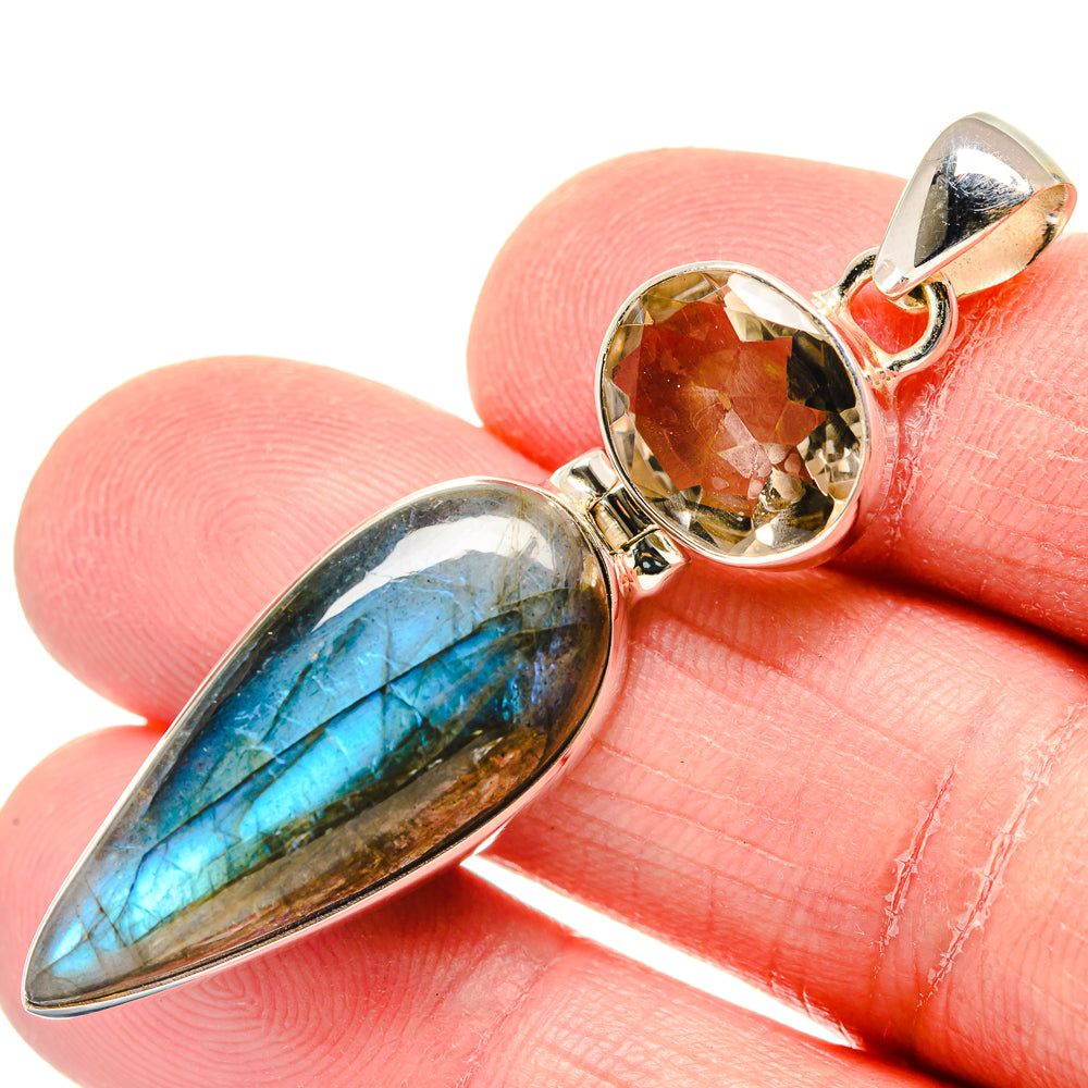 Labradorite Pendants handcrafted by Anasilvercos - PD19902