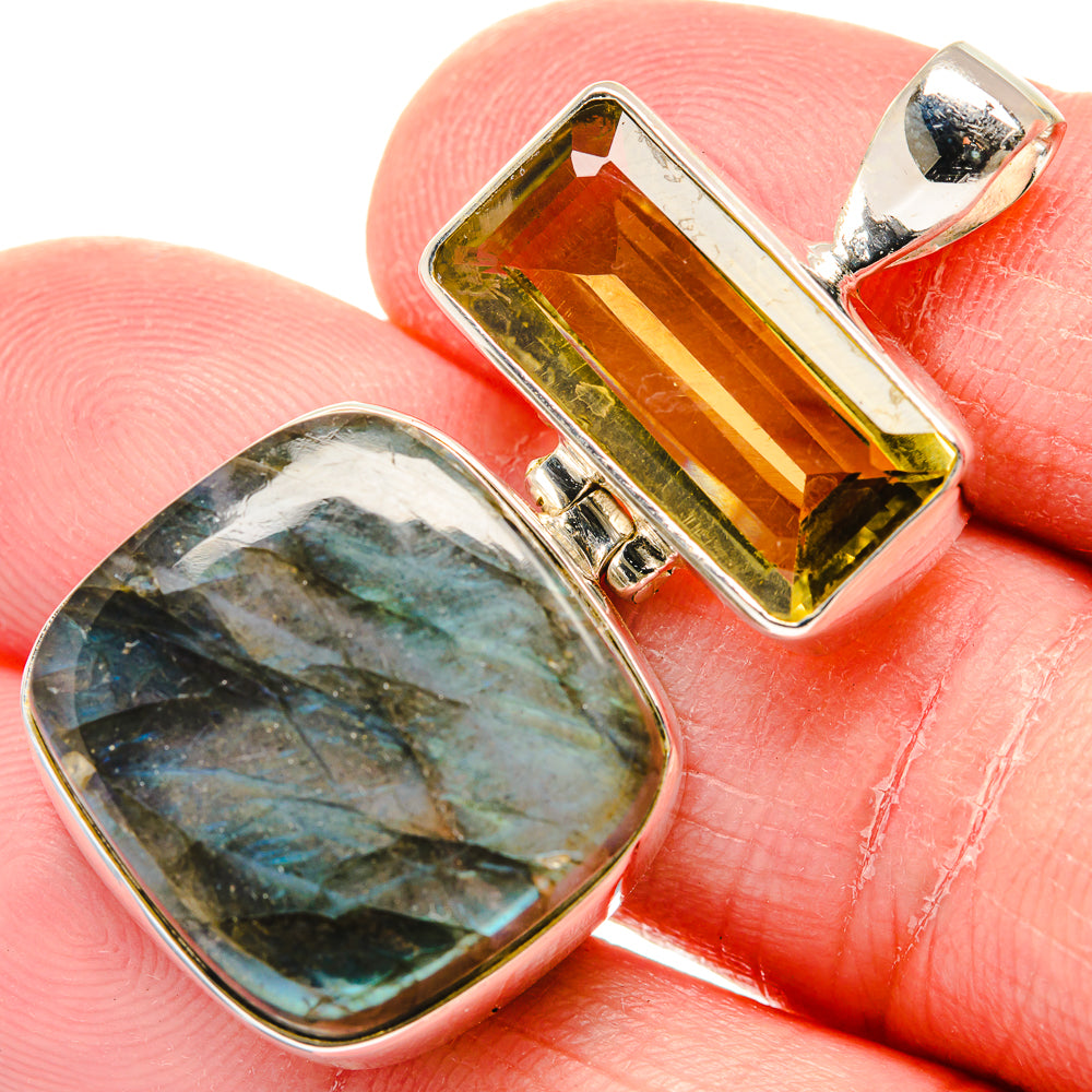 Labradorite Pendants handcrafted by Anasilvercos - PD19907